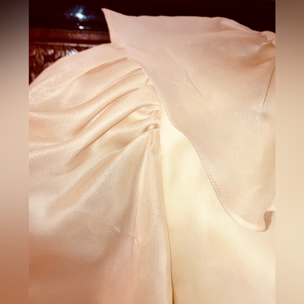 Vintage Oscar de la Renta 💯 silk wedding dress - Picture 7 of 16
